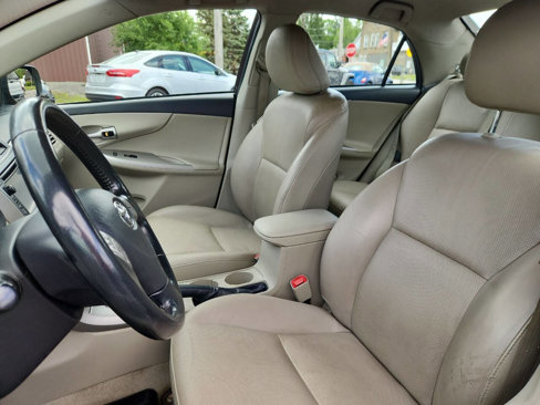 Used 2013 Toyota Corolla LE Special Edition image 12