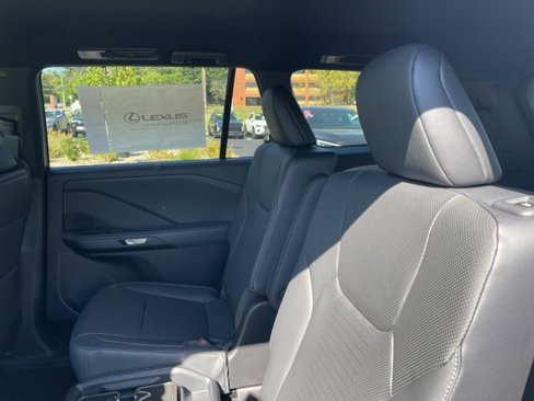 New 2026 Lexus TX 500h AWD image 14