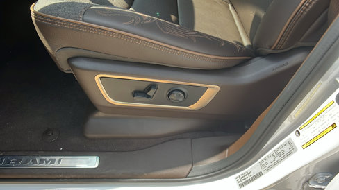 New 2026 RAM 1500 Limited image 17