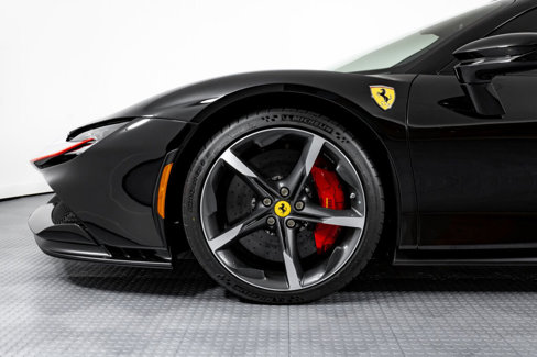 Used 2022 Ferrari SF90 Stradale image 12