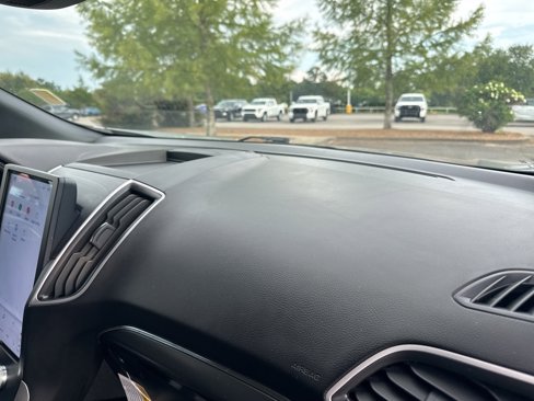 Used 2024 Ford Edge ST-Line image 34