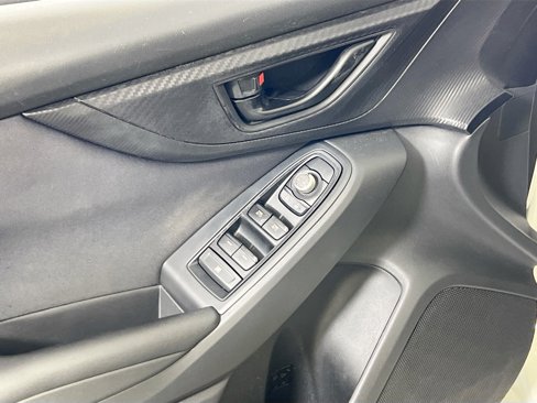 Used 2023 Subaru Crosstrek 2.0i Premium image 17