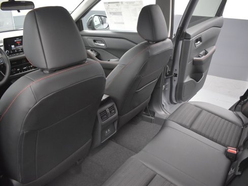 New 2026 Nissan Rogue SV image 13