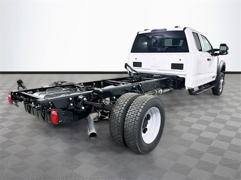 New 2026 Ford F550 4x4 Supercab Super Duty image 4