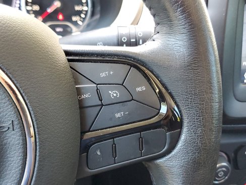 Used 2020 Jeep Renegade Altitude image 21