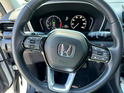 Used 2024 Honda Pilot Touring image 18