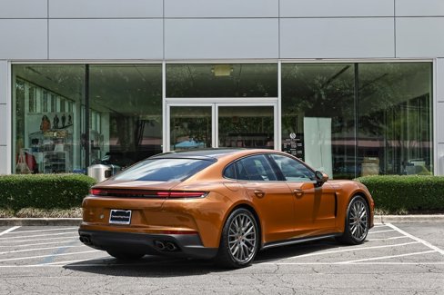 New 2025 Porsche Panamera 4 image 7