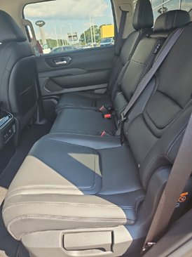 New 2026 Nissan Armada SV image 4