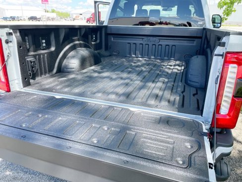 New 2025 Ford F350 Lariat image 13