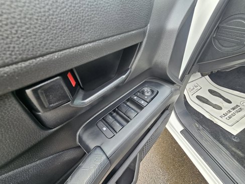 Used 2024 Toyota Tacoma SR5 image 21