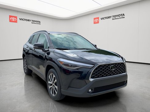 New 2025 Toyota Corolla Cross XLE image 1