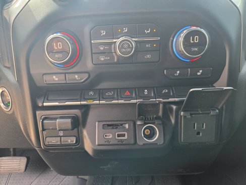 Used 2019 Chevrolet Silverado 1500 LT w/ Texas Edition image 23