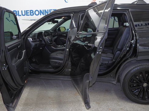 Used 2023 Toyota Highlander XSE image 23