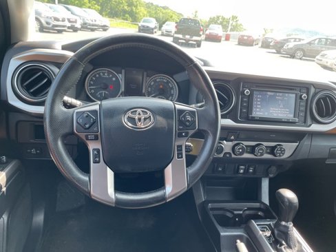 Used 2019 Toyota Tacoma SR5 image 13