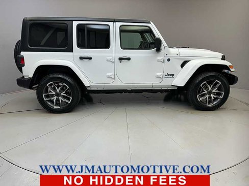 Used 2024 Jeep Wrangler Sport S image 6