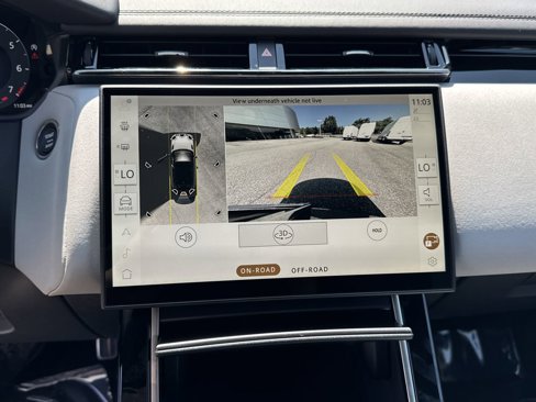 New 2026 Land Rover Range Rover Velar Dynamic SE image 24