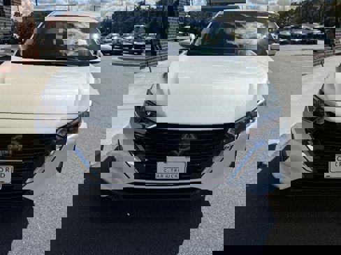 Used 2024 Nissan Sentra SV image 9