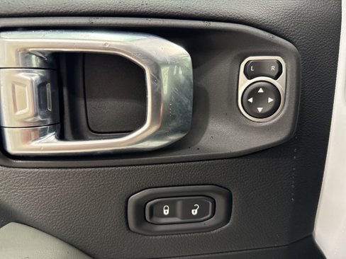 New 2025 Jeep Gladiator Mojave image 23