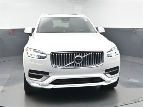 Used 2024 Volvo XC90 B6 Ultimate w/ Protection Package Premier image 2