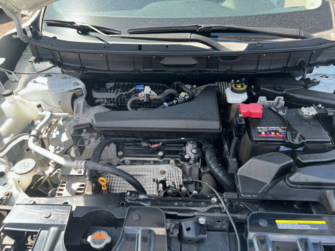 Used 2017 Nissan Rogue S image 19