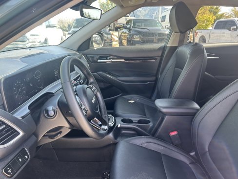 Used 2025 Kia Seltos EX w/ EX Sunroof Package image 23