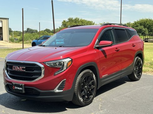 Used 2020 GMC Terrain SLE w/ Driver Convenience Package image 3