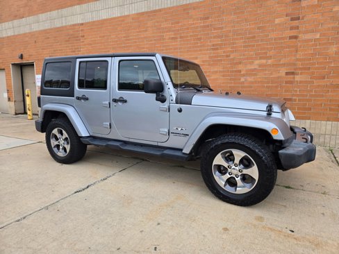Used 2018 Jeep Wrangler Unlimited Sahara image 3