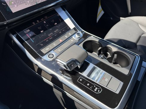New 2025 Audi Q7 3.0T Premium Plus image 13