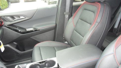 New 2026 Chevrolet Equinox RS w/ LPO, Floor Liner Package image 23