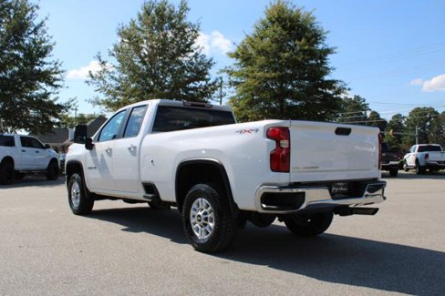 Used 2022 Chevrolet Silverado 2500 LT w/ Convenience Package image 7