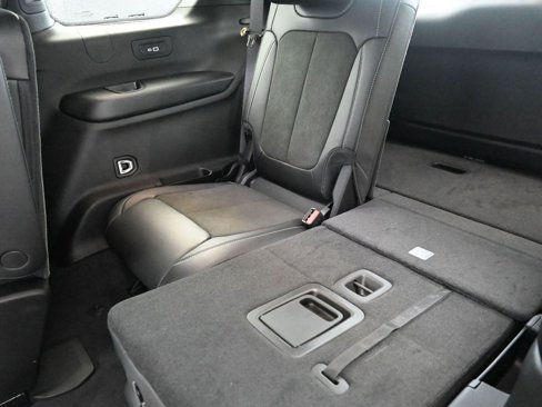 New 2025 Jeep Grand Cherokee L Altitude image 12