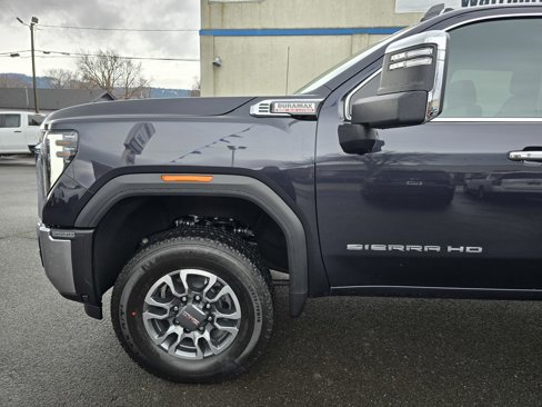 New 2025 GMC Sierra 3500 SLT w/ SLT Convenience Package image 13