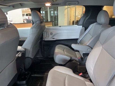 New 2025 Toyota Sienna XLE image 20