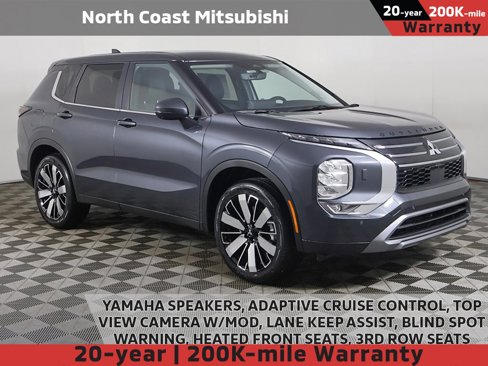 New 2025 Mitsubishi Outlander SE image 1