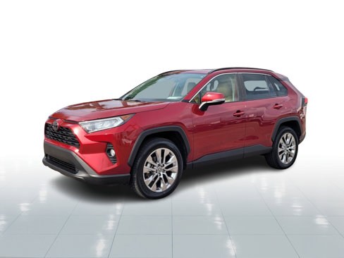 Certified 2021 Toyota RAV4 XLE Premium image 2