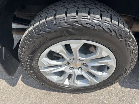 Used 2023 Chevrolet Silverado 1500 LTZ image 26