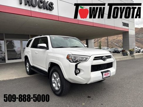 Certified 2022 Toyota 4Runner SR5 Premium image 1