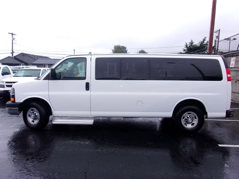 Used 2016 Chevrolet Express 3500 LT w/ LT Preferred Equipment Group image 6
