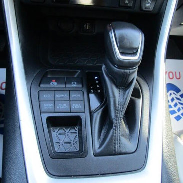 Used 2024 Toyota RAV4 XLE Premium image 11