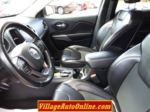 Used 2021 Jeep Cherokee Latitude Plus image 19