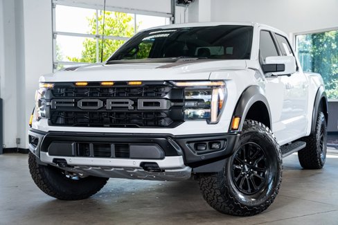 Used 2025 Ford F150 Raptor image 2