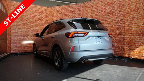 Used 2024 Ford Escape ST-Line image 5
