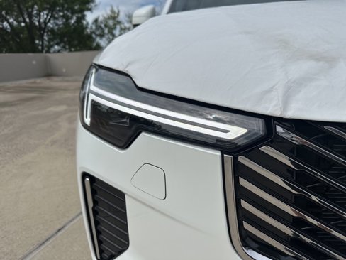 New 2026 Volvo XC90 B6 Plus w/ Protection Package image 10