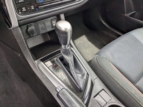 Used 2017 Toyota Corolla LE image 11