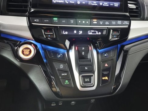 New 2026 Honda Odyssey Touring image 16