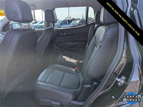 Used 2023 GMC Acadia SLT w/ Preferred Package image 14