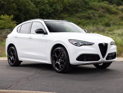New 2025 Alfa Romeo Stelvio Tributo Italiano w/ Active Assist Plus Package image 11
