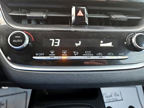 Used 2022 Toyota Corolla LE image 22