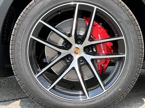 New 2025 Porsche Macan S image 12