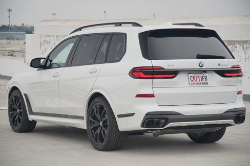 New 2026 BMW X7 M60i image 7